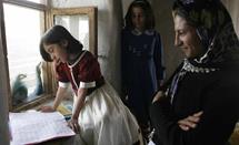 T�rkei: Kinder bei den Hausaufgaben